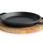 skovoroda-chugunnaya-s-podstavkoy-240-kh-25-mm-58231750068369